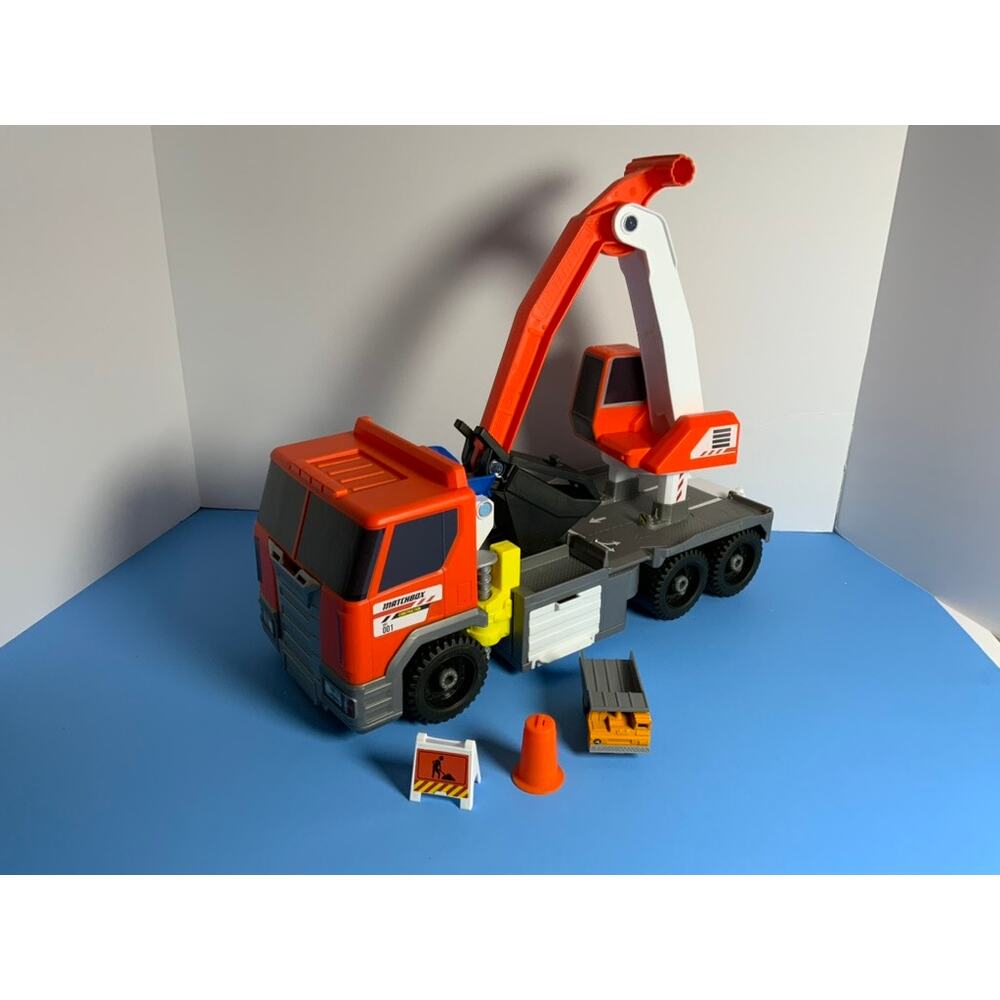 Matchbox Cars Playset, Action Drivers Transforming Excavator